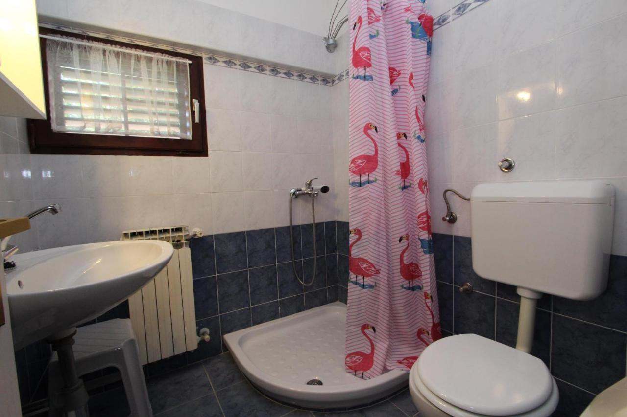 Rooms And Apartments Dino Rovinj Exterior photo