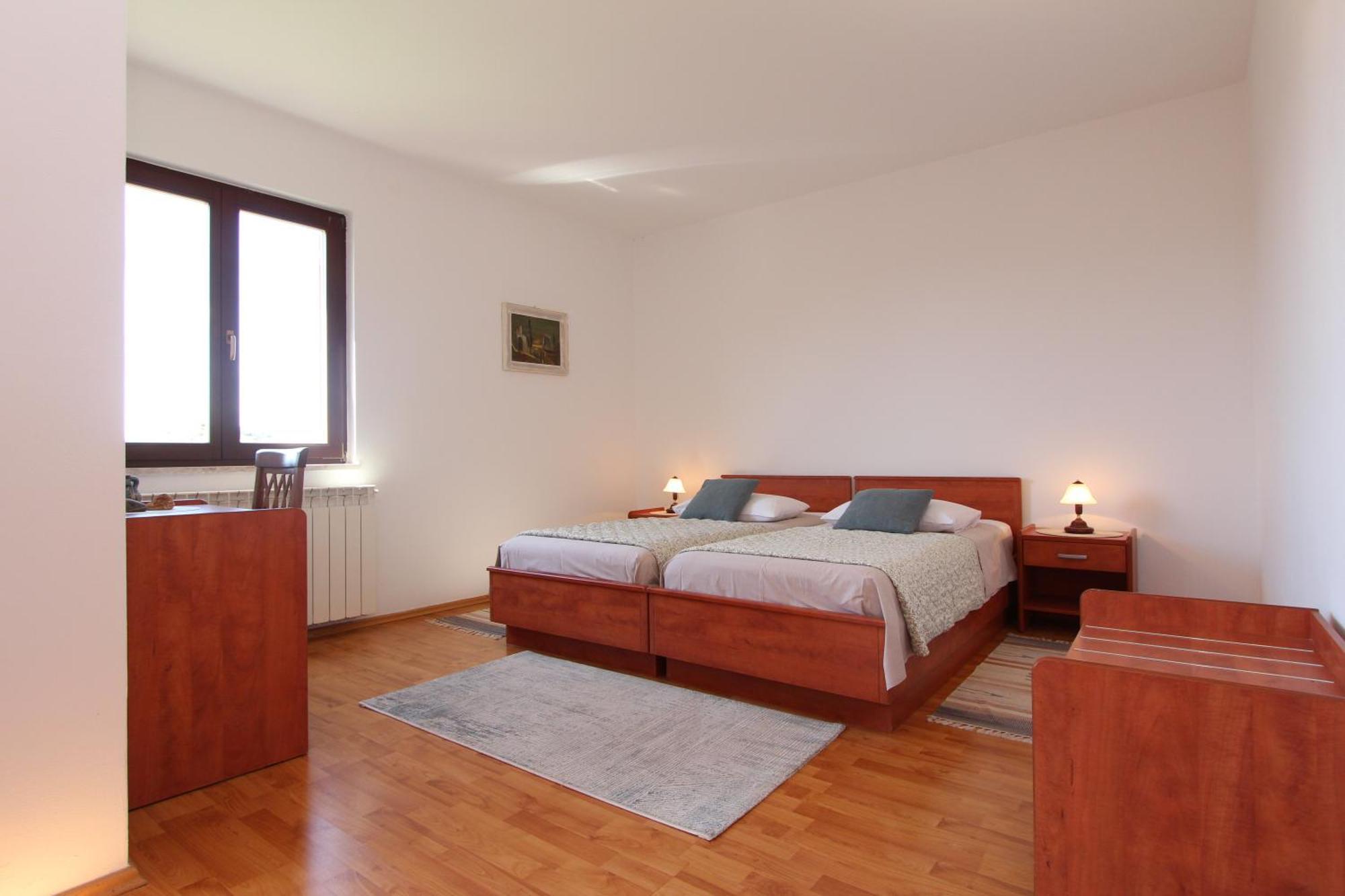 Rooms And Apartments Dino Rovinj Exterior photo